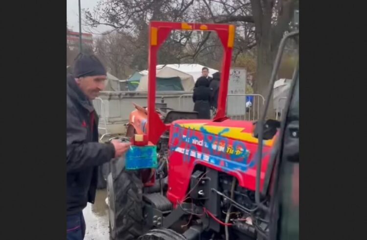 Snimak reakcije vlasnika kad je vidio svoj traktor u Beogradu (VIDEO)